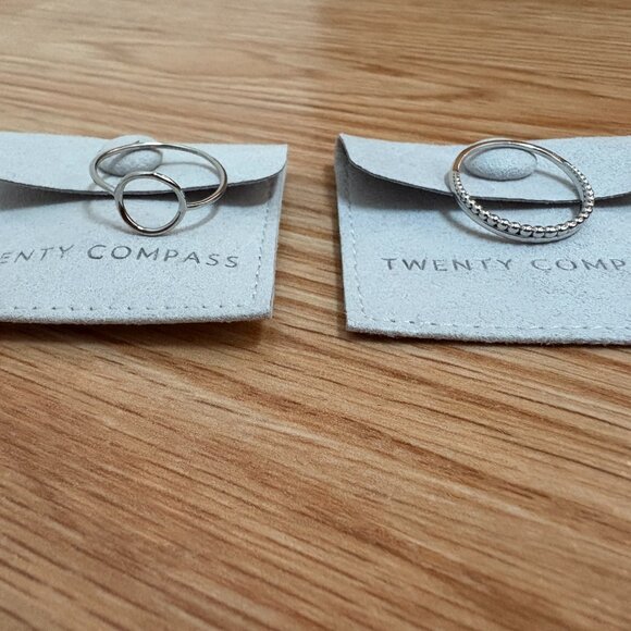 Set of 2 Twenty Compass size 8 rings - Picture 2 of 10